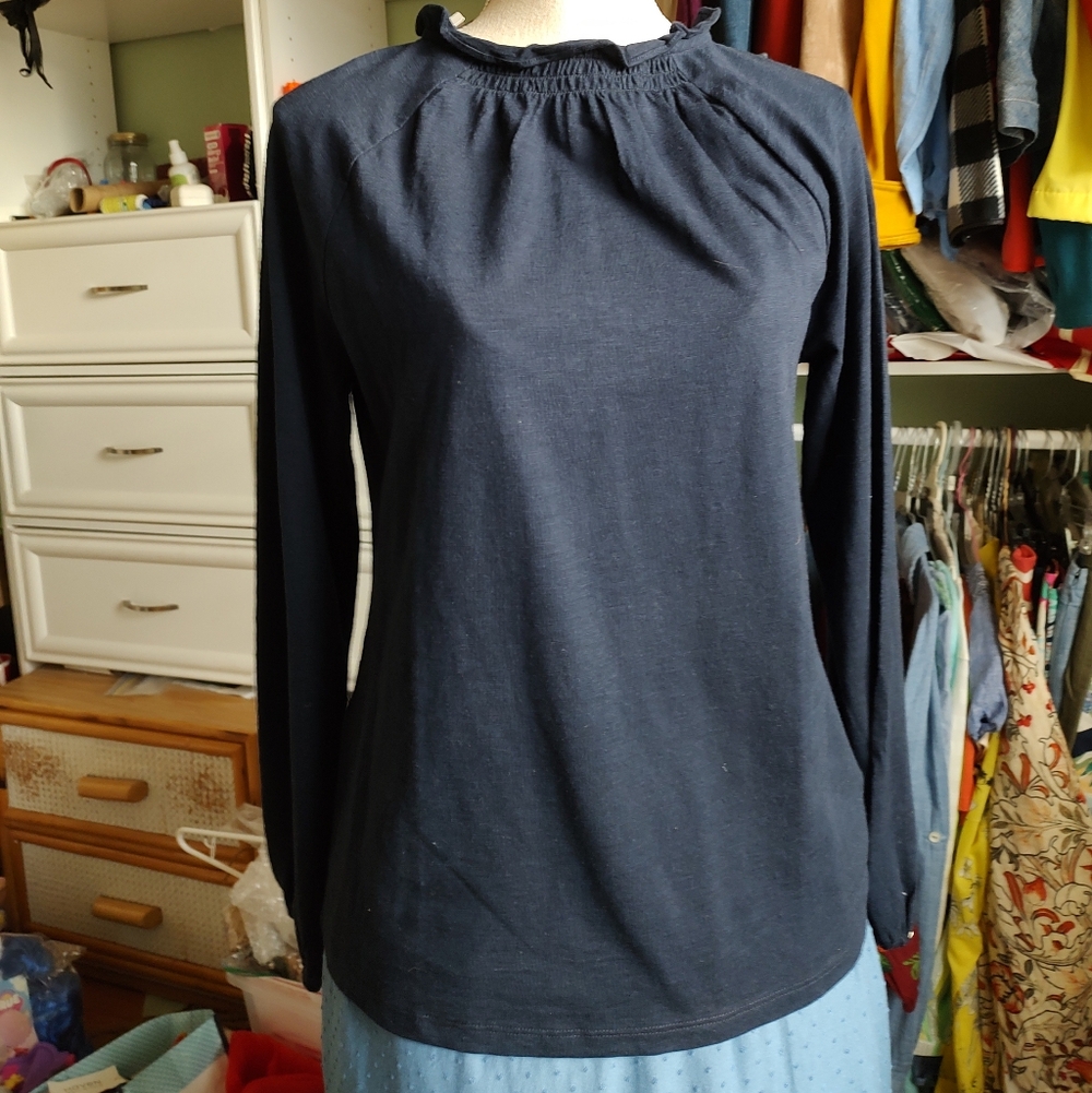 Talbots Ruffle Neck Tee NWT - Picture 2 of 8